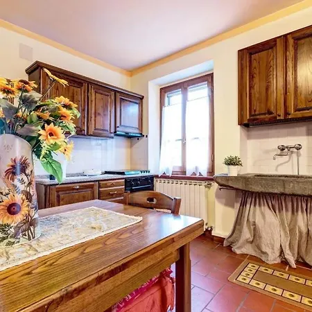 Renovated With A Charming Pool * Cortona