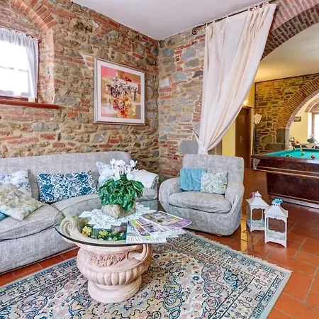 Villa Renovated With A Charming Pool *