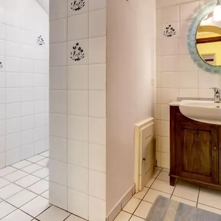Renovated With A Charming Pool Villa *